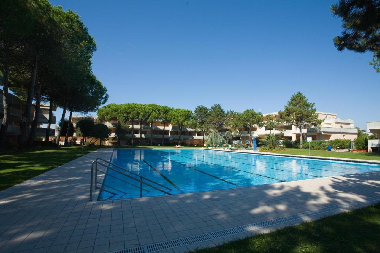 Solarium/Piscina Villa Bibione Eksteriør billede